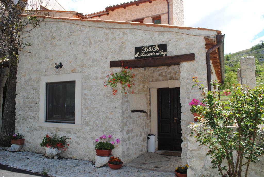 Locanda Sul Lago Santo Stefano Di Sessanio Eksteriør bilde