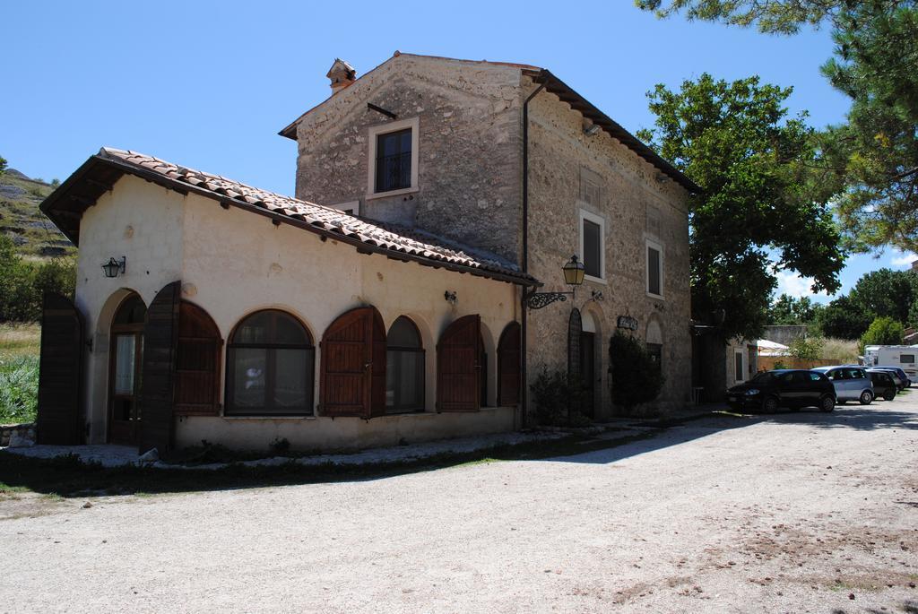 Locanda Sul Lago Santo Stefano Di Sessanio Eksteriør bilde