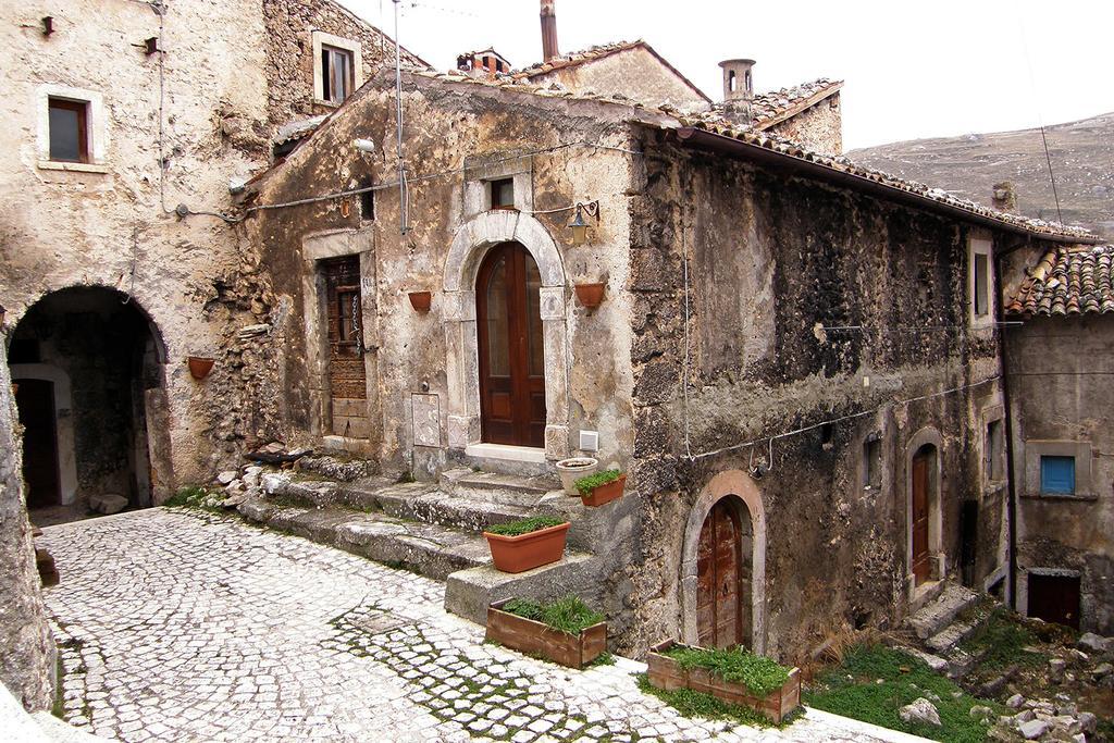 Locanda Sul Lago Santo Stefano Di Sessanio Eksteriør bilde