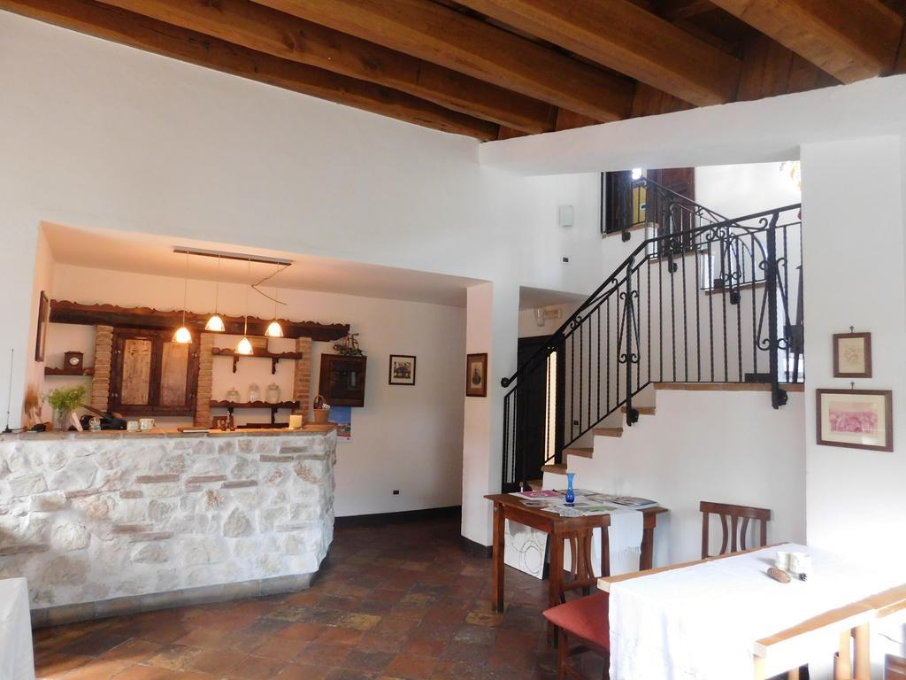 Locanda Sul Lago Santo Stefano Di Sessanio Eksteriør bilde