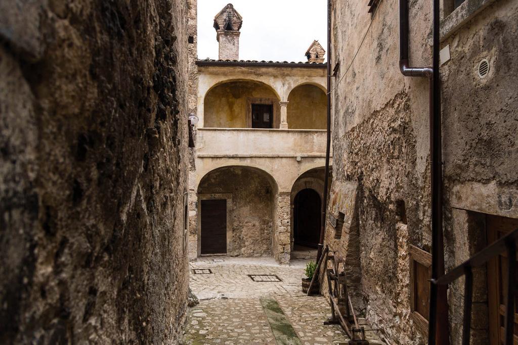 Locanda Sul Lago Santo Stefano Di Sessanio Eksteriør bilde